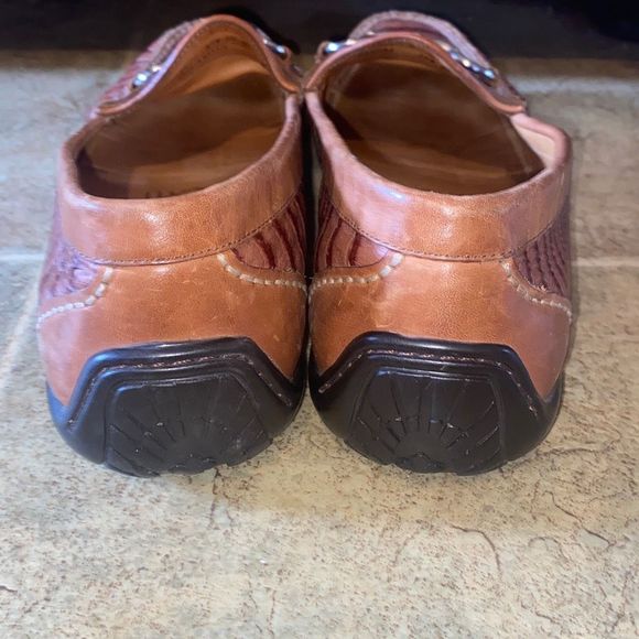 Martin Dingman Mens Brown Leather Alligator Grain Horse bit buckle Driver Loafer - Picture 6 of 10